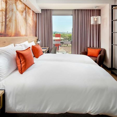Protea Hotel By Marriott Pretoria Loftus Park Esterno foto