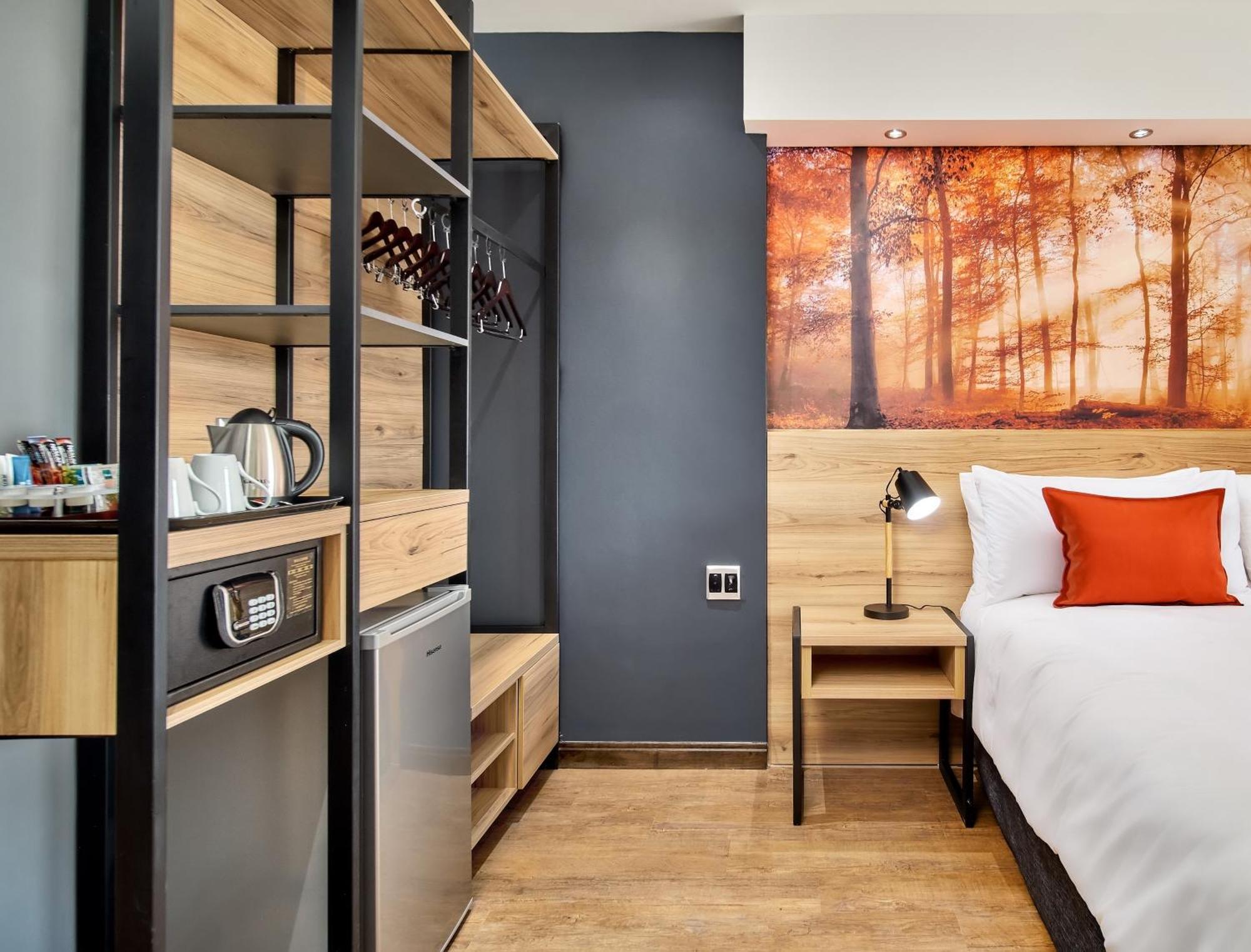 Protea Hotel By Marriott Pretoria Loftus Park Esterno foto
